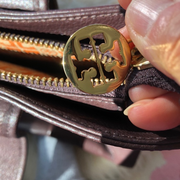 Classic Tory Burch tote - Picture 4 of 4